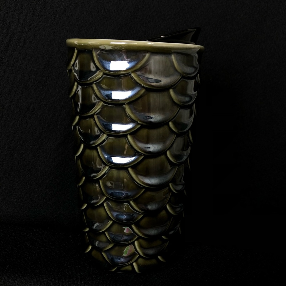 Starbucks blue / teal scaled travel cup